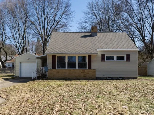 1416 Castlewood Ave SW, North Canton, OH 44720