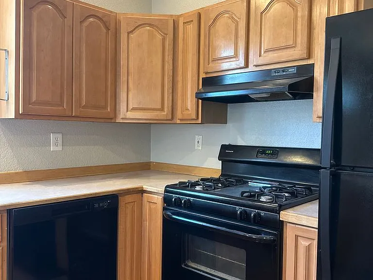 Tumalo Ave, 245 NW - 00245-TUMA-00 — Photo 6