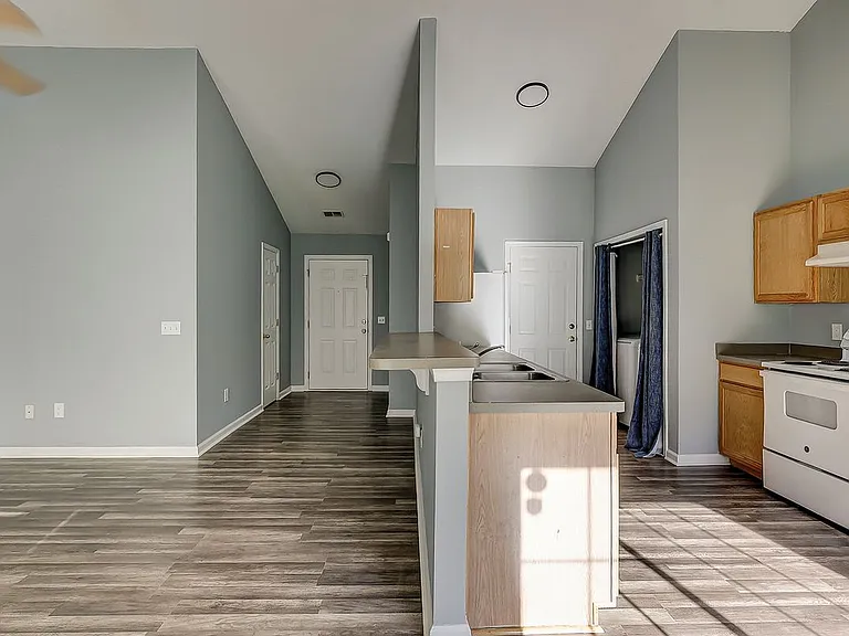 6 Spruce Dr — Photo 8