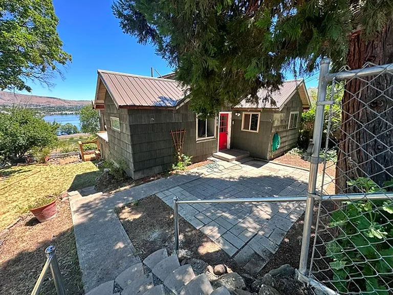 329 S Rogers St — Photo 25