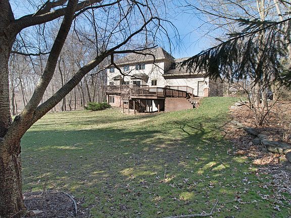 5th image of 7710 Partridge Hill Dr