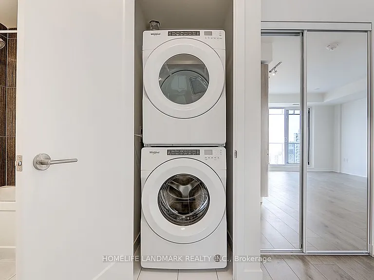 28 Freeland St #1708 — Photo 22
