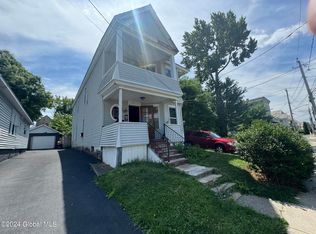 1660 Carrie St, Schenectady, NY 12308