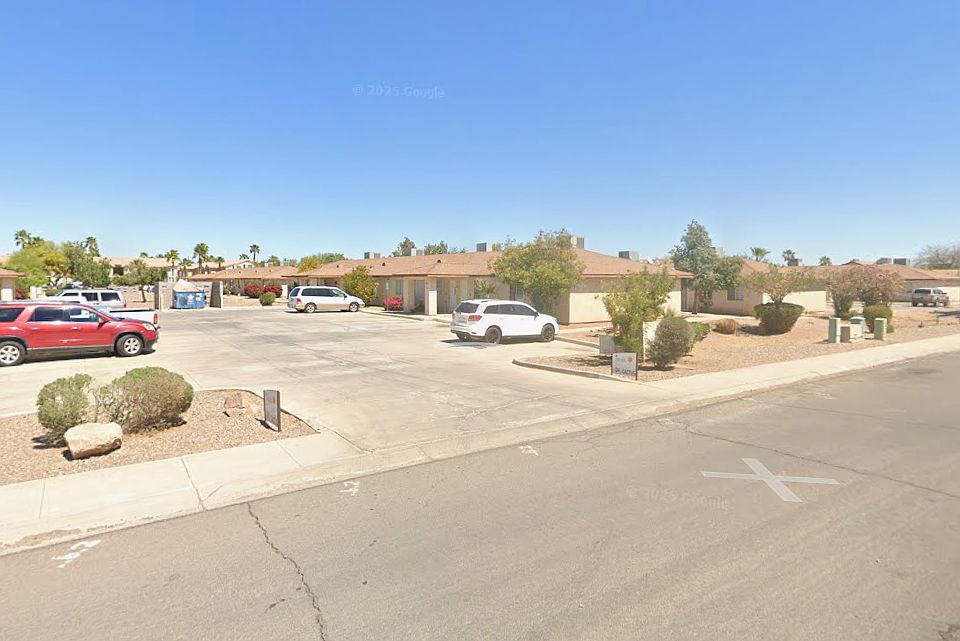 1st image of 124 E Cactus St #B