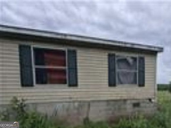 2nd image of 262 Crooked Creek Rd