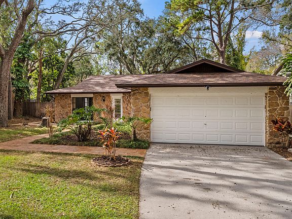 2nd image of 14732 Lake Forest Dr