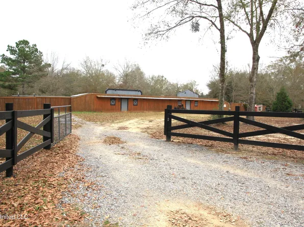 18144 Shaw Rd, Saucier, MS 39574