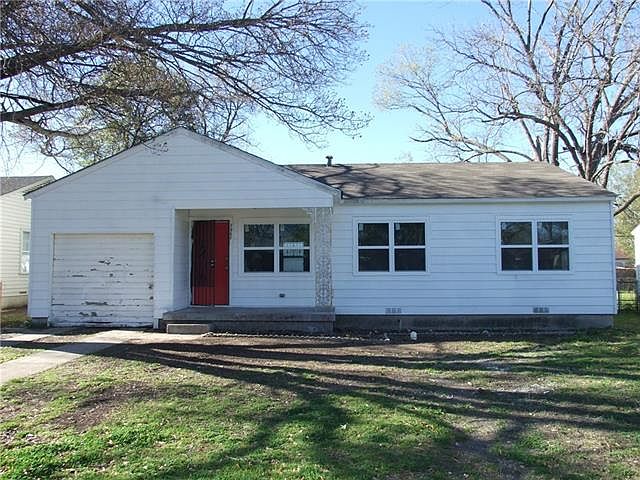 1st image of 2967 Shadow Wood Dr