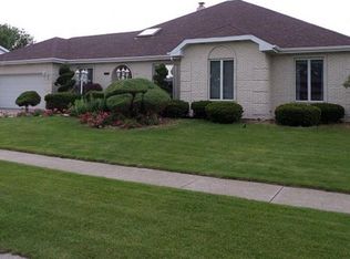 18421 Carriage Ln, Lansing, IL 60438