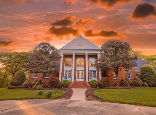 3050 Grandview Dr, Camden, AR 71701