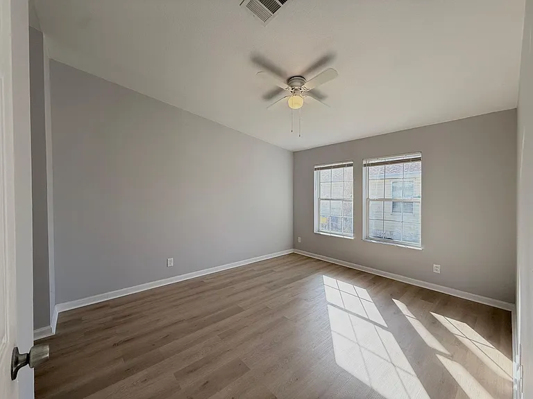 5289 Stacy St #3 — Photo 9
