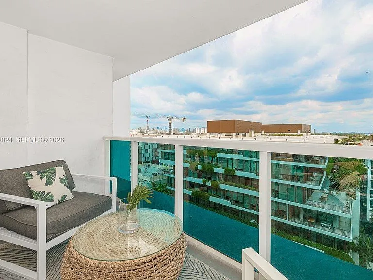 2301 Collins Ave #926 — Photo 1