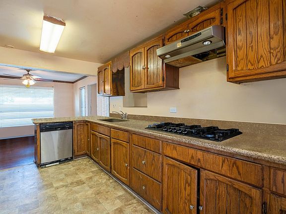 2nd image of 2395 Dumbarton Ave