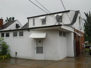 4193 Lambert Rd, South Euclid, OH 44121