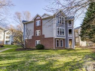 931 Washington St APT 102, Raleigh, NC 27605