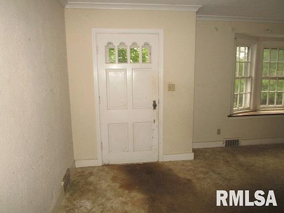 5th image of 108 S Pleasant Hill Rd