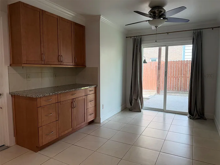 18142 Glenledi Dr — Photo 27