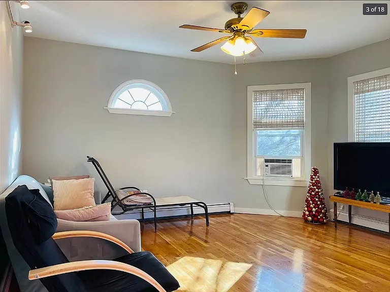 31 Irving St #1 — Photo 3