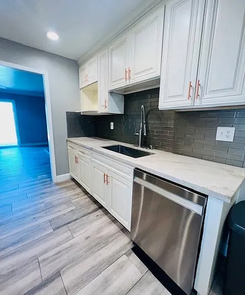 4466 W Malibu Ave — Photo 10