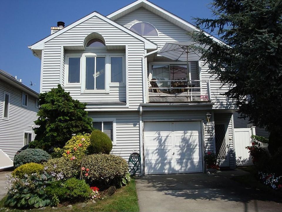 1st image of 160 Grand Blvd