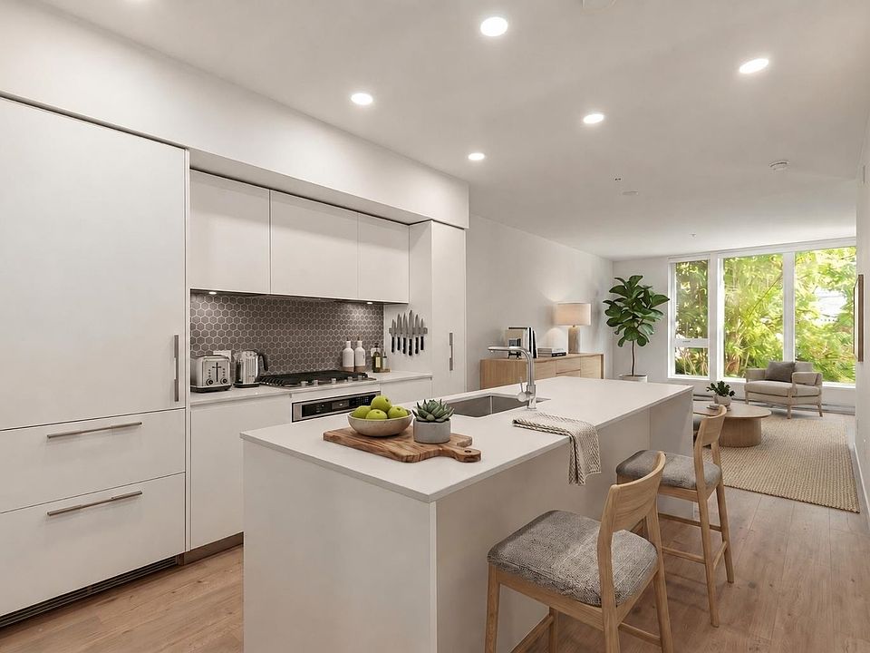 1st image of 1500 Scott Cres #208