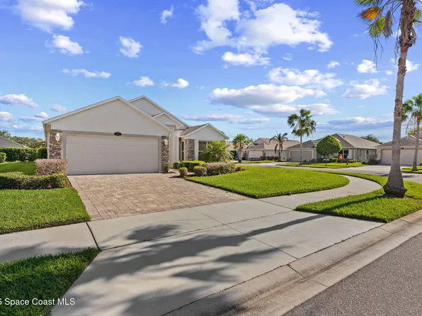 1611 Lago Mar Dr, Melbourne, FL 32940