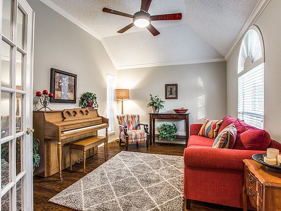 4th image of 4901 Bayport Cir