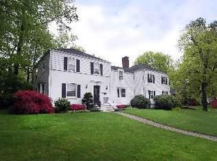 31 Howard Park Dr, Tenafly, NJ 07670
