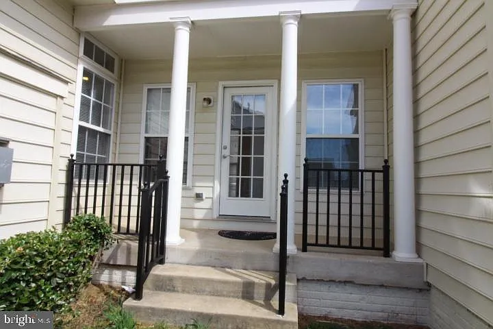 14201 Reidhall Pl — Photo 4