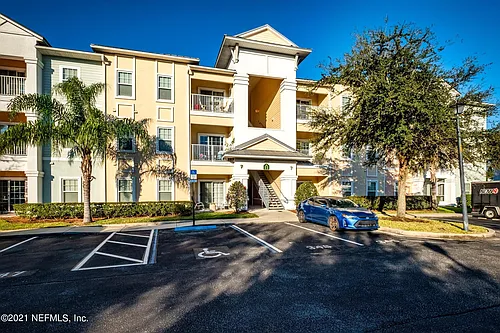 4920 Key Lime Dr #304 Photo 1
