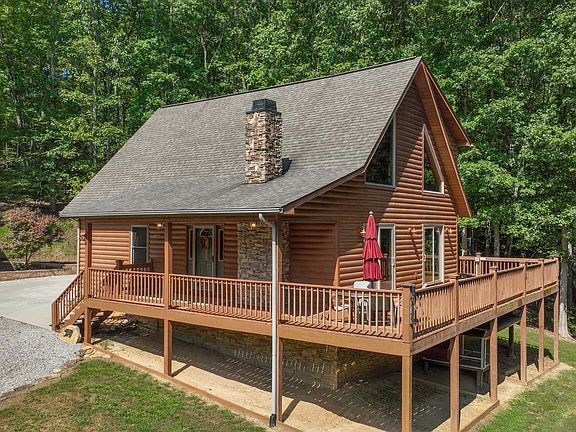 2nd image of 365 Hidden Hills Rd