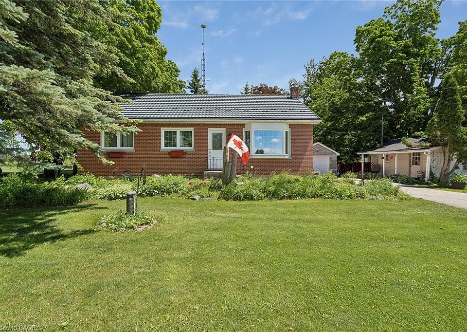 1st image of 871 Penetanguishene Rd