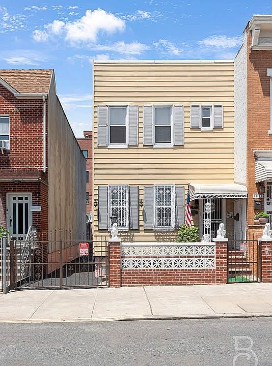 1st image of 3244 35th St