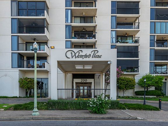 2nd image of 200 Wagner Pl APT 805