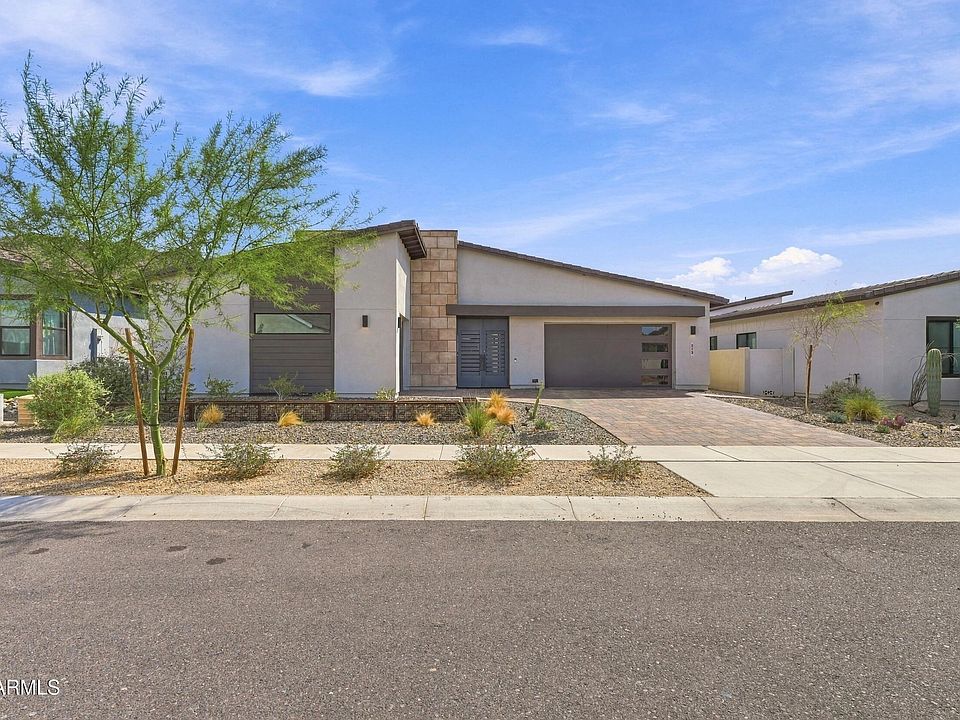1st image of 813 E Corral Road