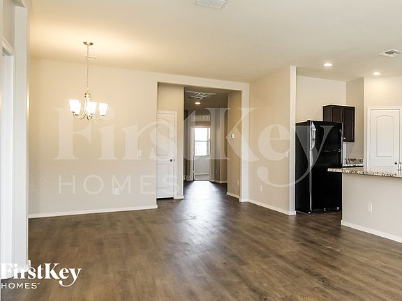 4th image of 2635 W Tamarisk Ave