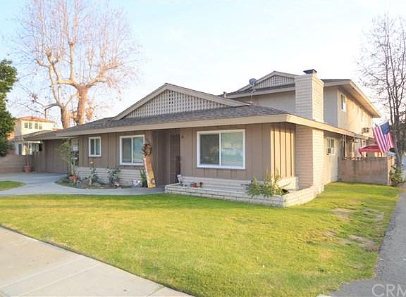 2nd image of 1368 E Kingsley Ave