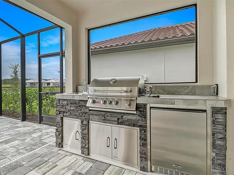 4652 Centaurus Cir — Photo 27