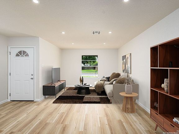 4th image of 4305 FOREST GREEN ST