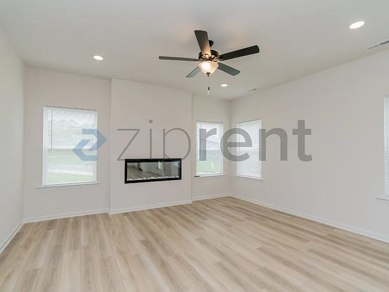 11056 Valmont Ln — Photo 14