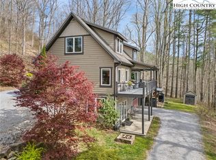 291 Apache St, Newland, NC 28657