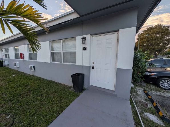 2300 Douglas St #7