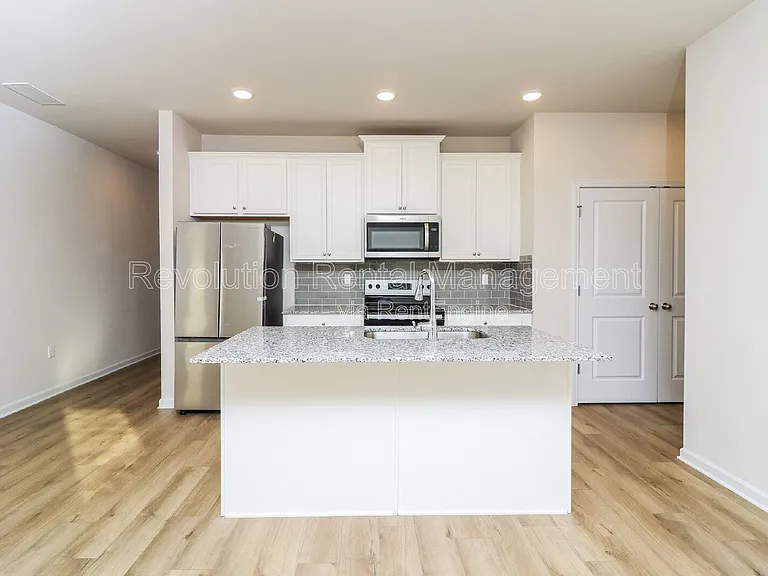 1002 Merritt Dr #2 — Photo 10