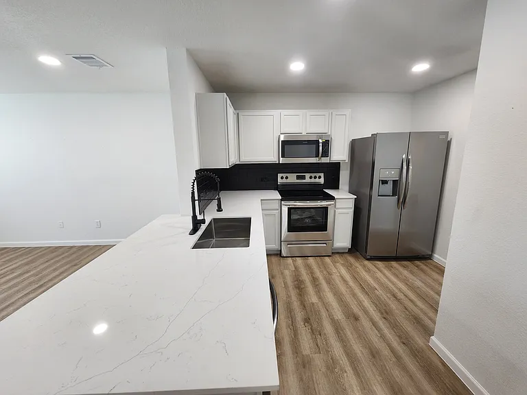 12808 Kingsgate Dr — Photo 13