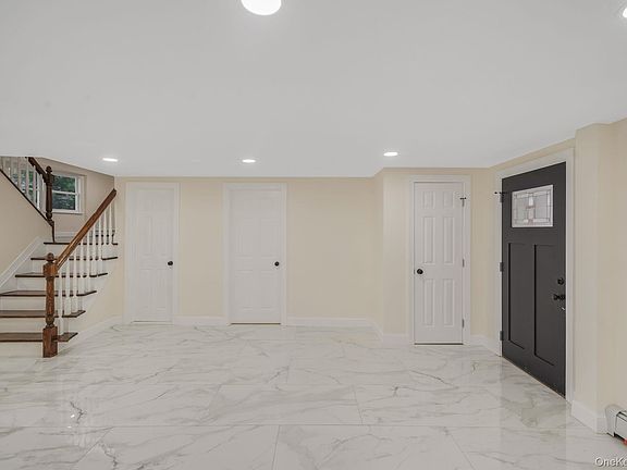 3rd image of 76 Moriches Road