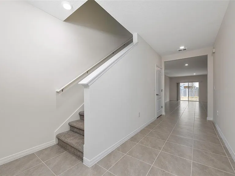 2071 Tay Wes Dr — Photo 5