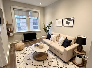 592 Church St #8, Toronto, ON M4Y 2E5