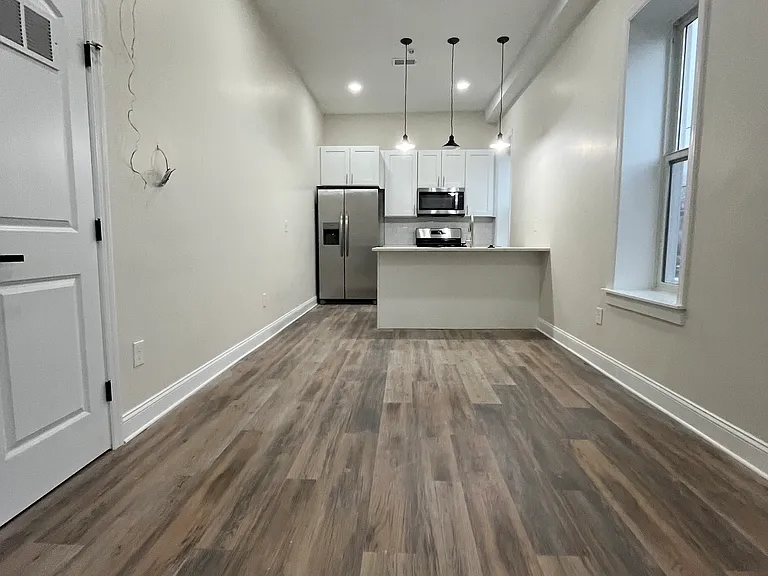 1401 S Broad St #B — Photo 11