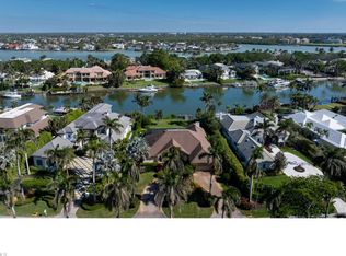 1013 Spyglass Ln, Naples, FL 34102