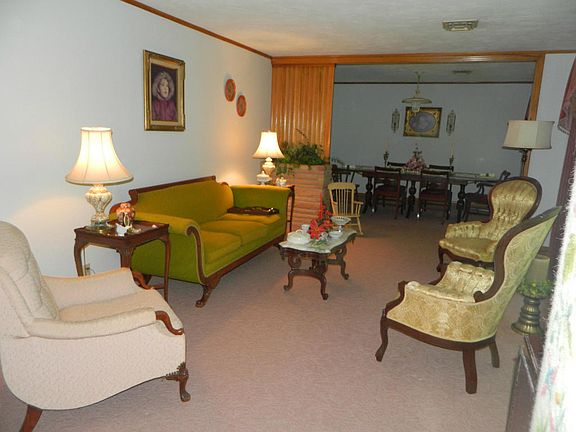 2nd image of 1201 Dogwood Dr